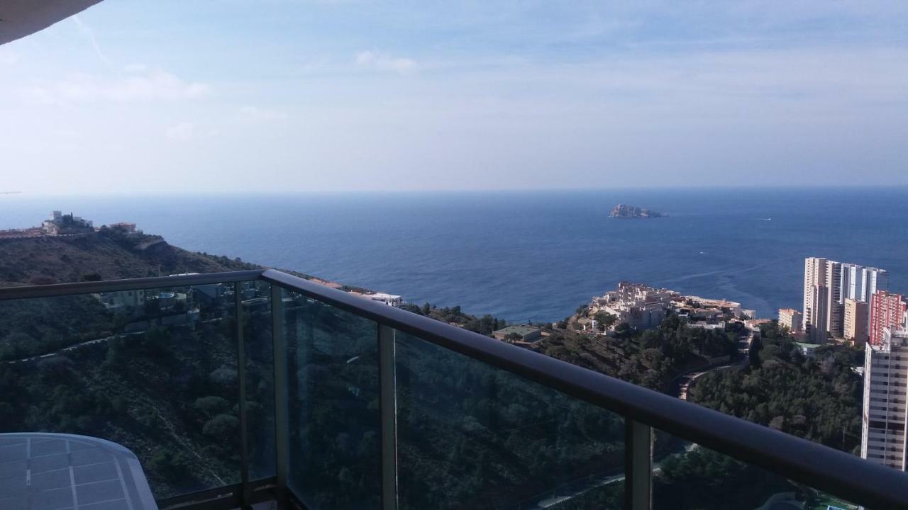 Apartamento Benidorm De Luxe Luaran gambar
